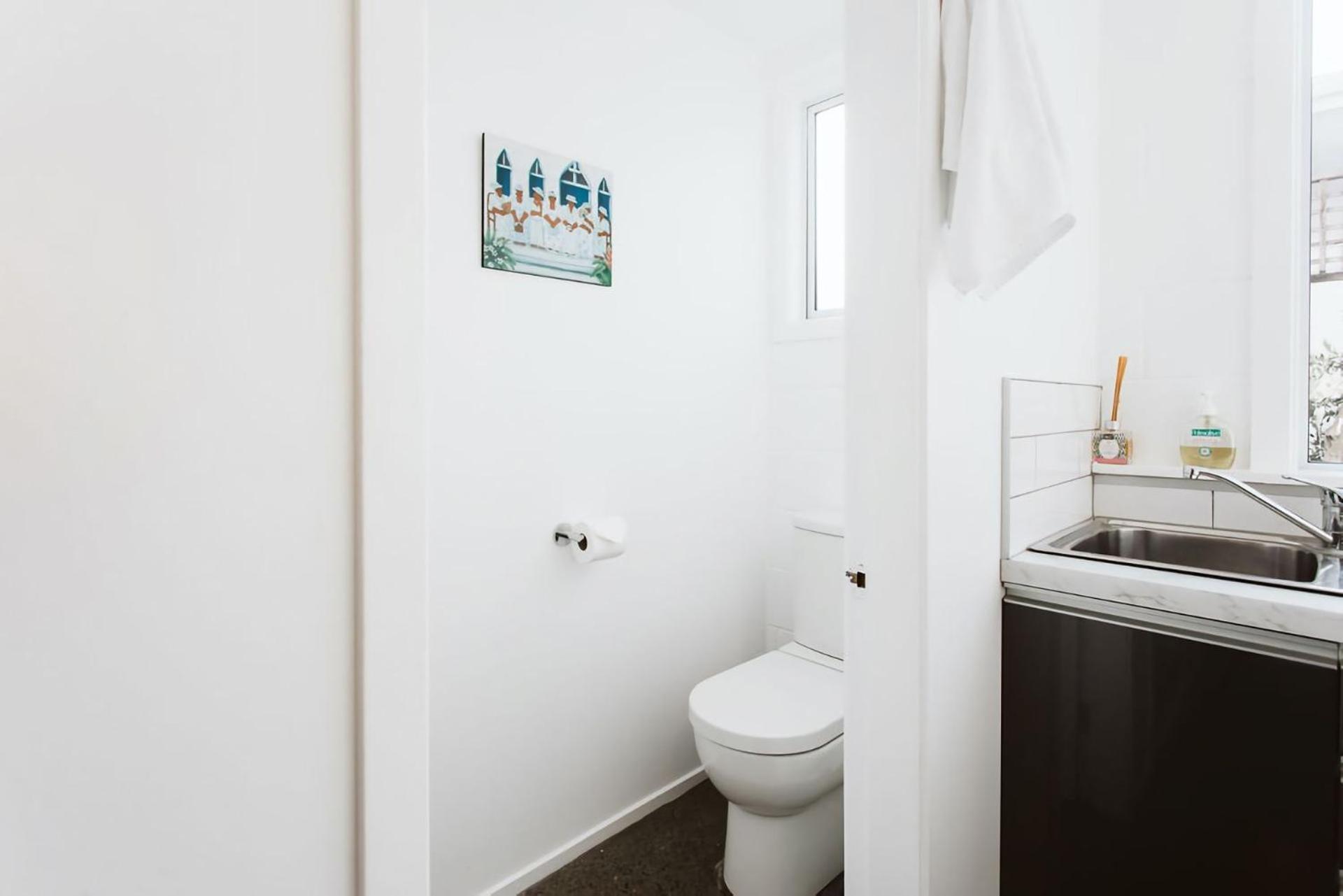 Surf Fitzroy Pet Friendly Villa New Plymouth Exteriör bild